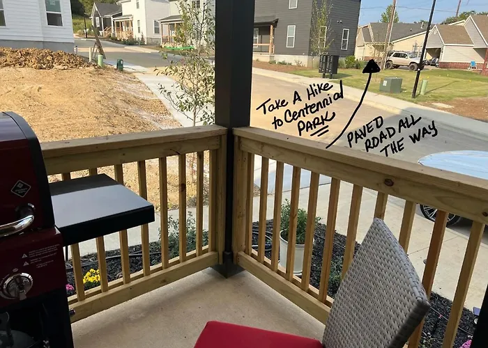 New Centennial Park Luxury Smart Home W Courtyard